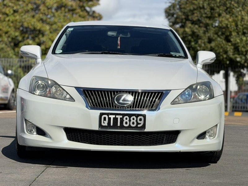 2008 Lexus IS 350, photo 2