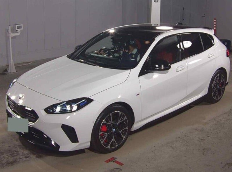 2025 BMW M135i