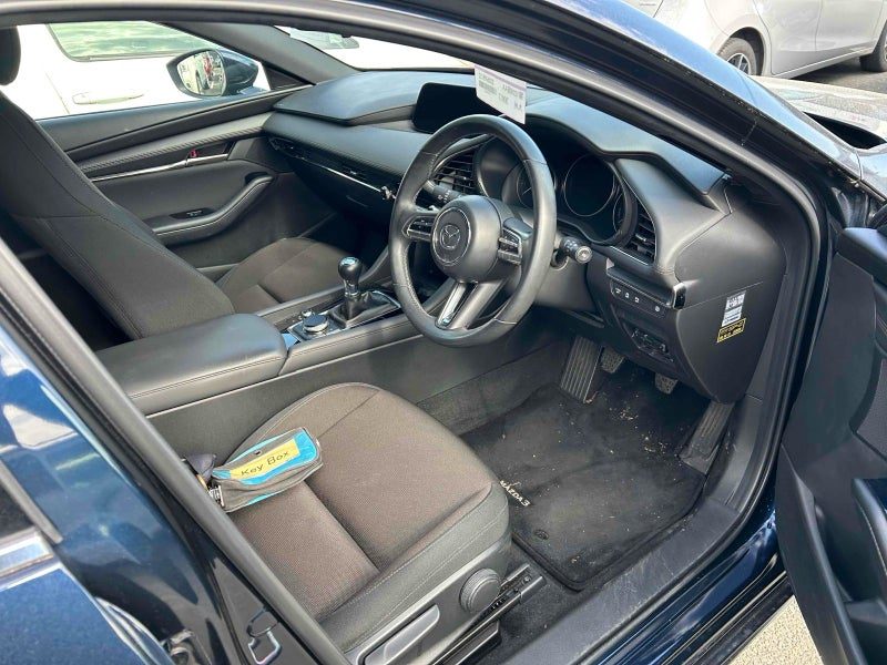 2020 Mazda 3 15 S TOURING MANUAL, photo 2