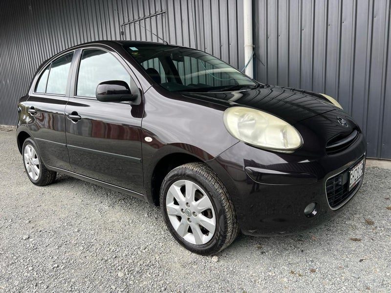 2012 Nissan Micra, photo 2