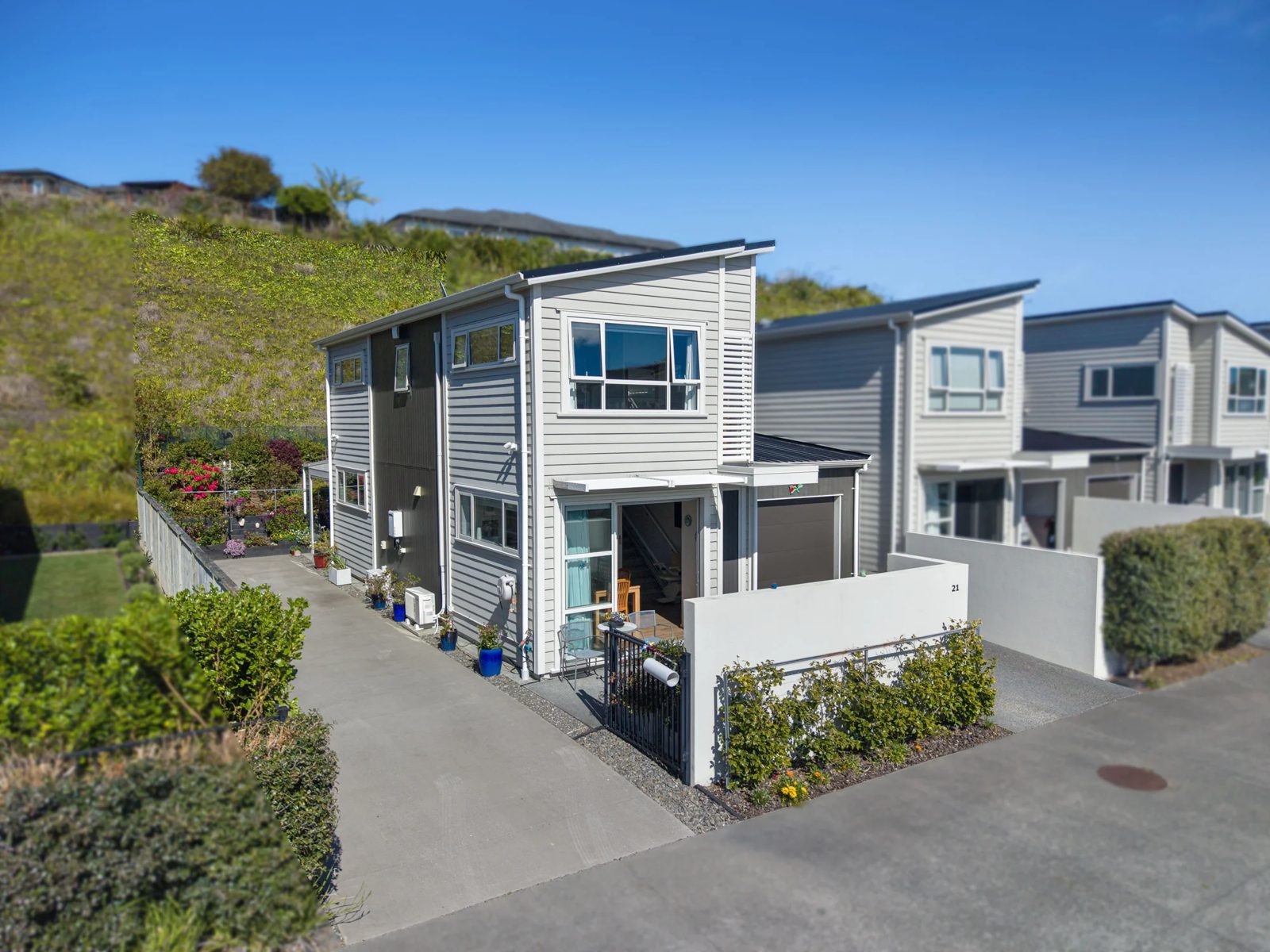 21 Sanremo Lane, Stanmore Bay, photo 1