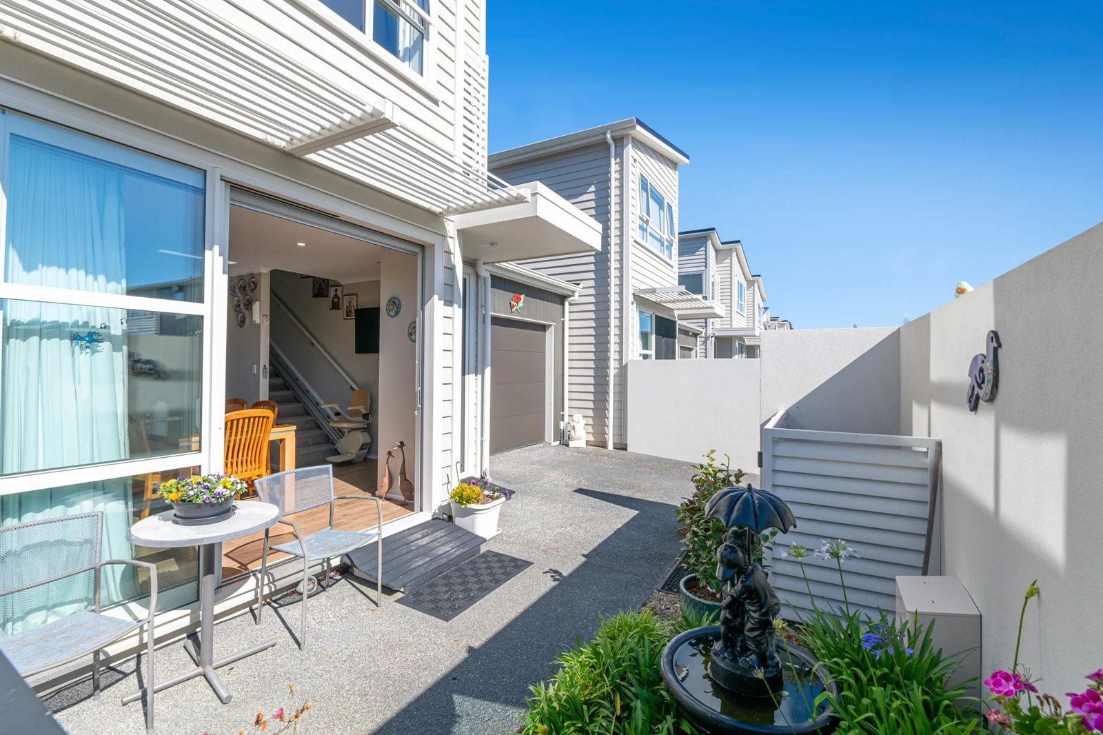 21 Sanremo Lane, Stanmore Bay, photo 8
