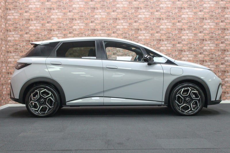 2025 BYD Dolphin Premium Ev 60Kwh, photo 3