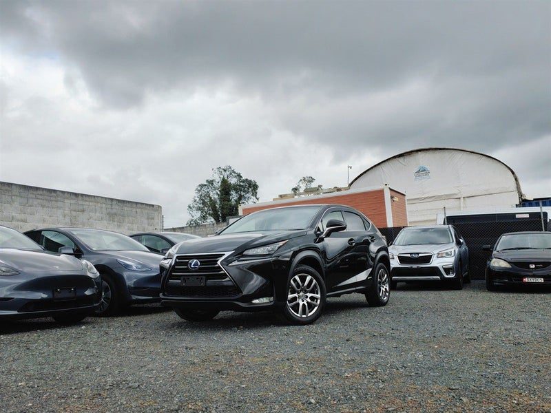 2015 Lexus NX 300h L Package Hybrid