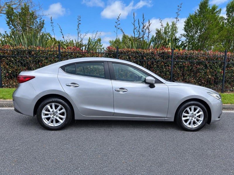 2016 Mazda 3, photo 2