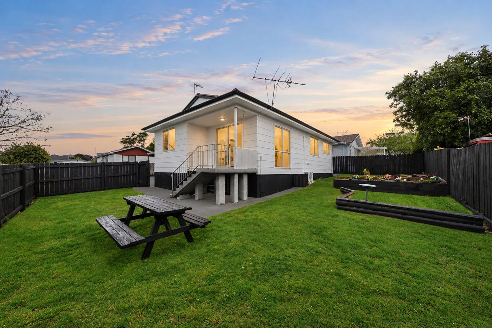 1/12 Dalmatia Place, Henderson, photo 6