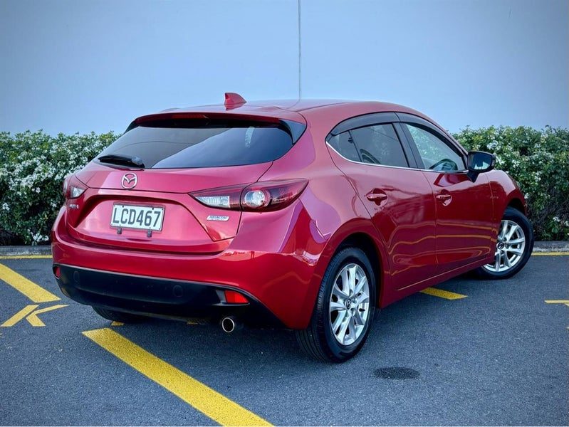 2013 Mazda Axela, photo 3