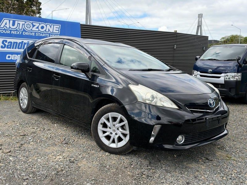 2013 Toyota Prius Alpha S