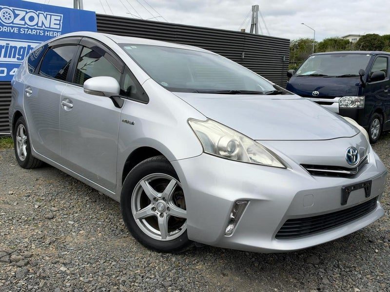 2012 Toyota Prius Alpha S