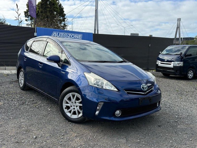 2013 Toyota Prius Alpha 7-Seater