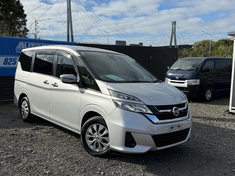2017 Nissan Serena S