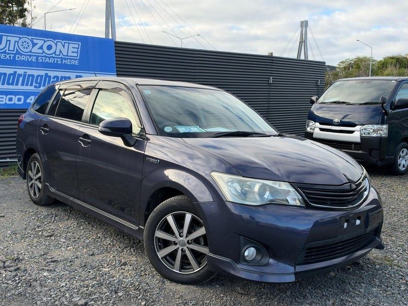 2013 Toyota Corolla Fielder Hybrid
