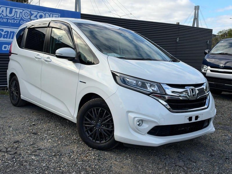 2017 Honda Freed **Hybrid**