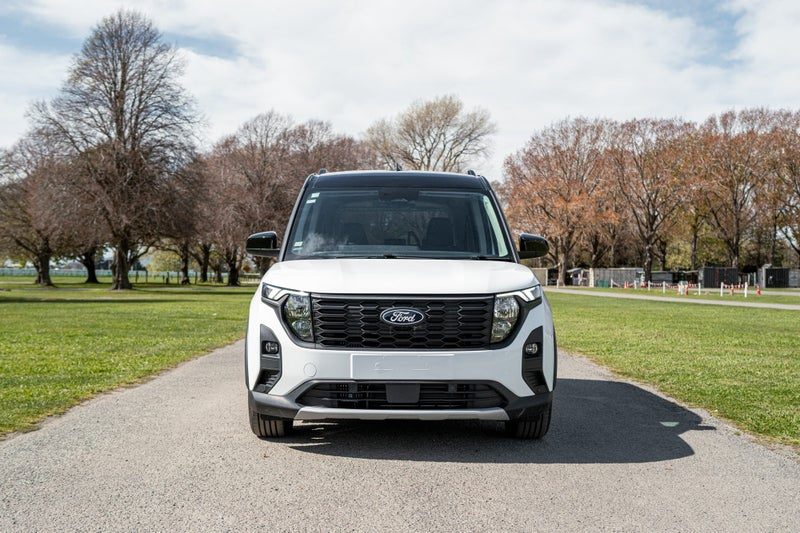 2025 Ford Transit Courier Tourneo Active, photo 3