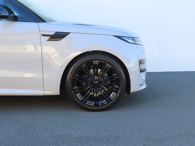 2026 Land Rover Range Rover Sport D350 Dynamic HSE, photo 3