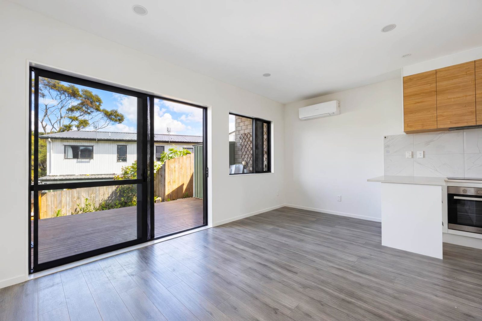 134E Tiriwa Drive, Massey, photo 19