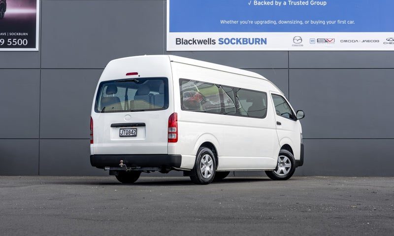 2016 Toyota Hiace Minibus Td 3.0D/4At, photo 2