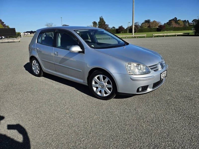 2005 Volkswagen Golf, photo 2