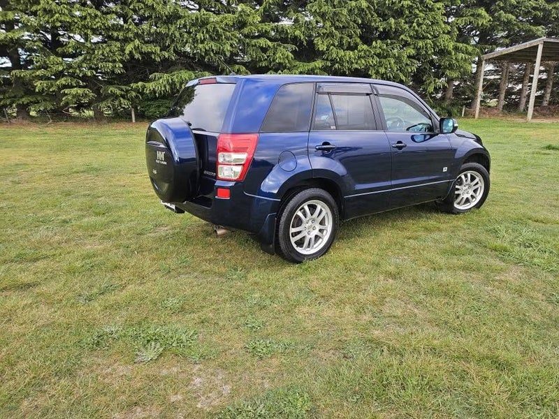 2008 Suzuki Escudo, photo 3