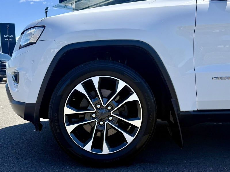 2015 Jeep Grand Cherokee LIMITED, photo 2