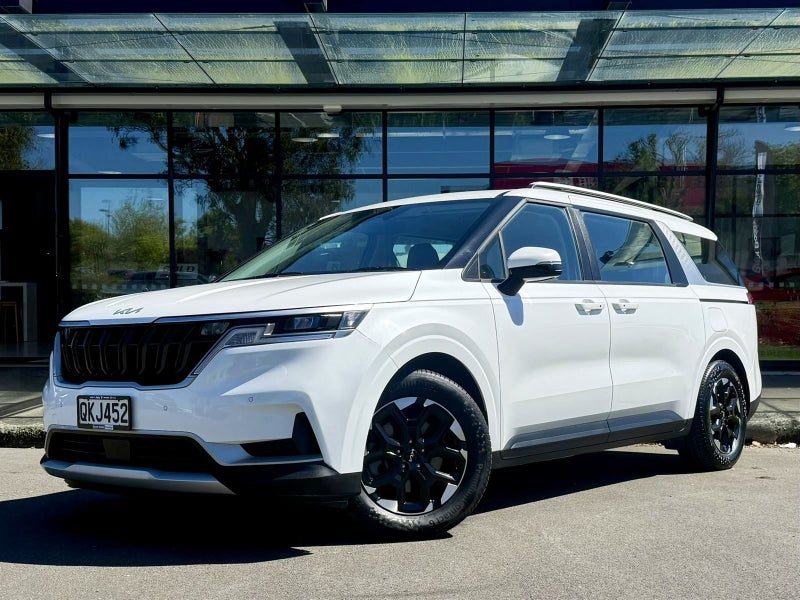 2024 Kia Carnival EX