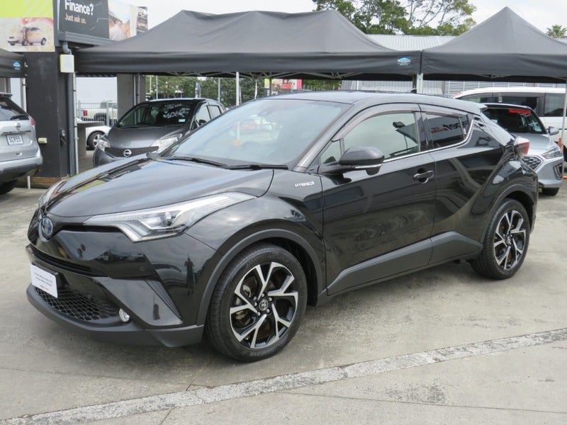 2017 Toyota C-HR Hybrid G Spec, photo 3