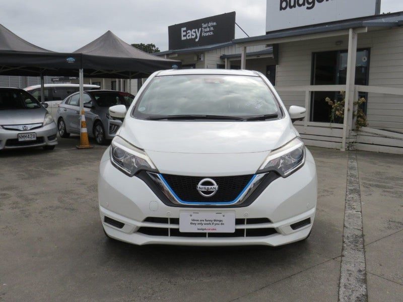 2017 Nissan Note E-power X, photo 2