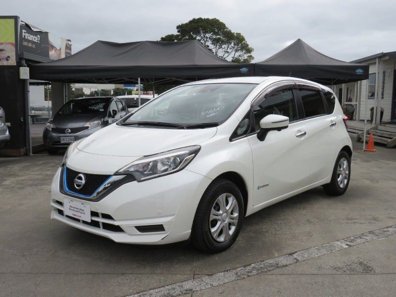 2017 Nissan Note E-power X, photo 3