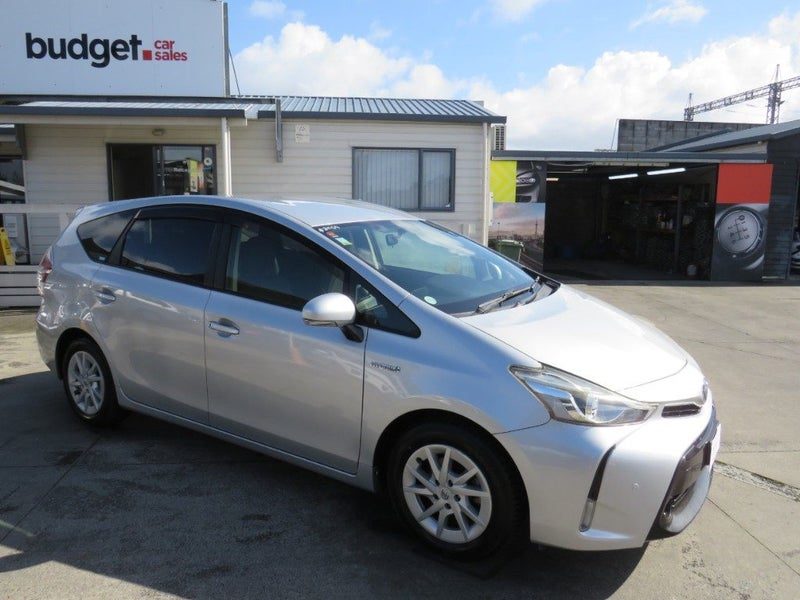 2015 Toyota Prius Alpha 7 Seater Cruise