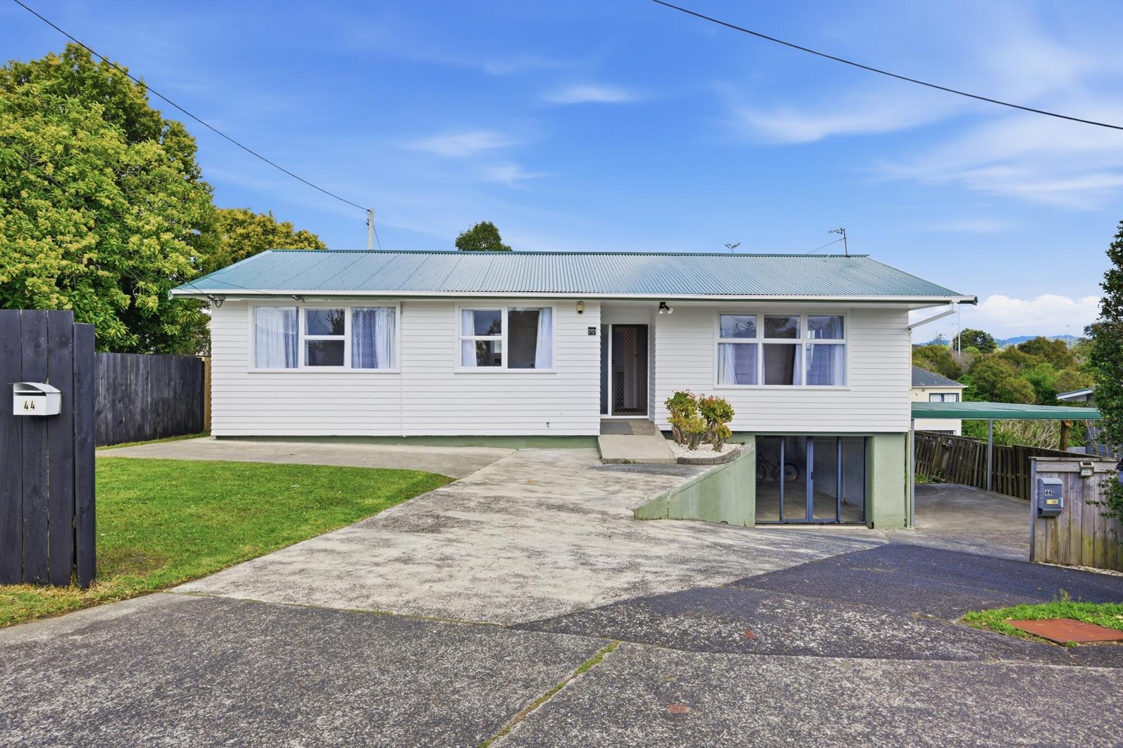 44 Brains Road, Kelston, photo 12