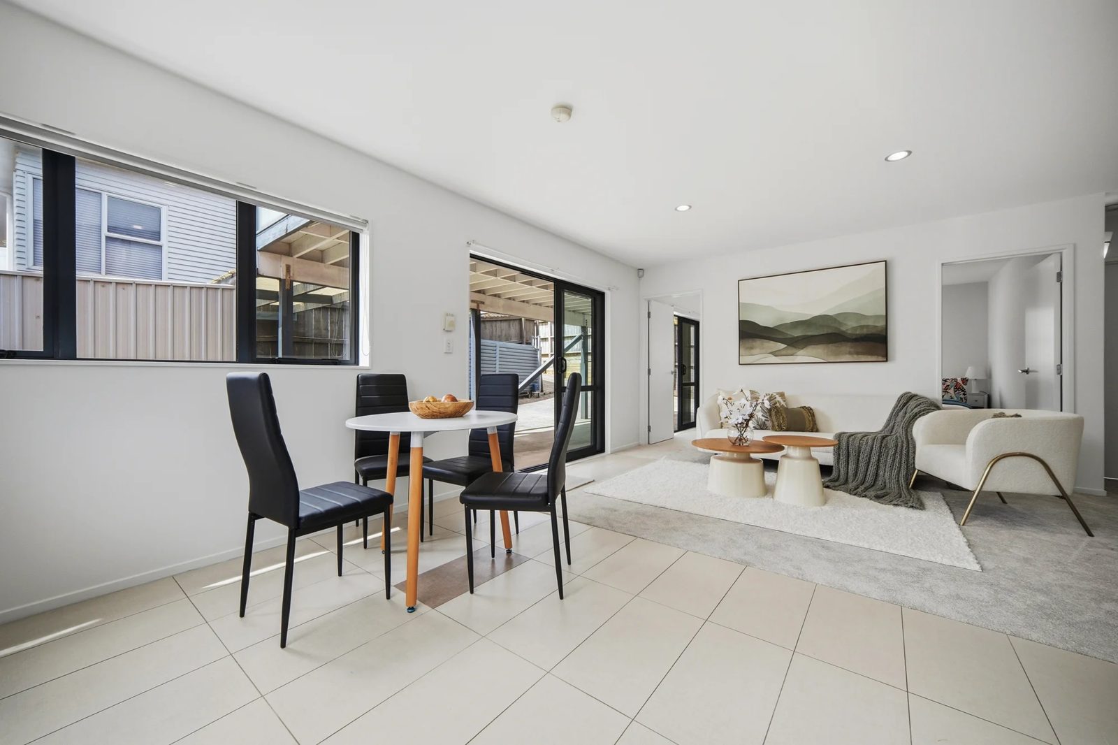 8 Larch Street, Avondale, photo 16