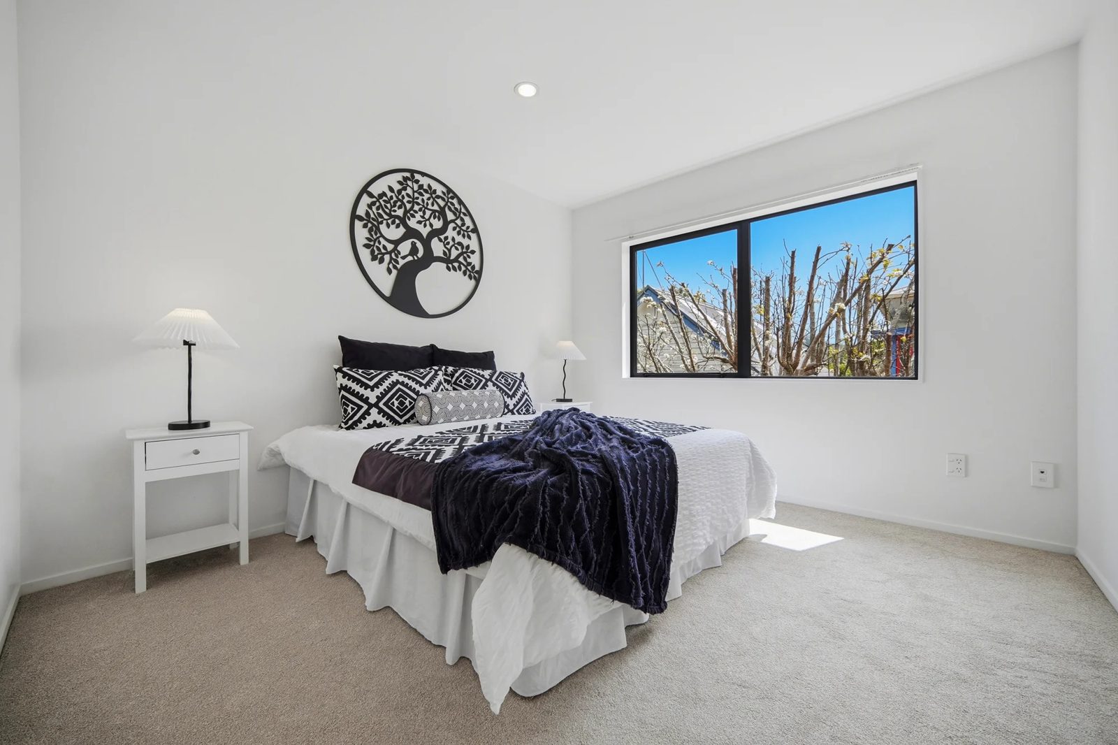 8 Larch Street, Avondale, photo 10