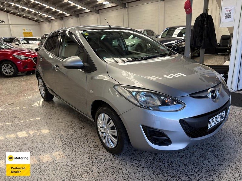 2012 Mazda Demio, photo 3