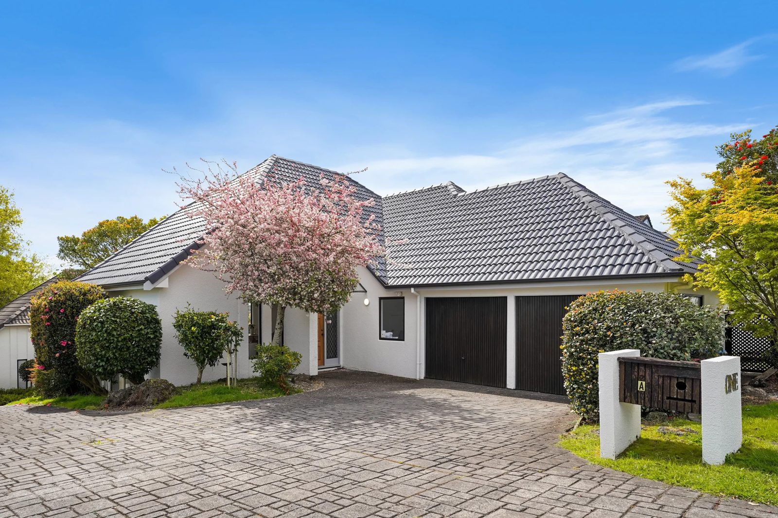 1A Charles Fox Place, Saint Johns, photo 1
