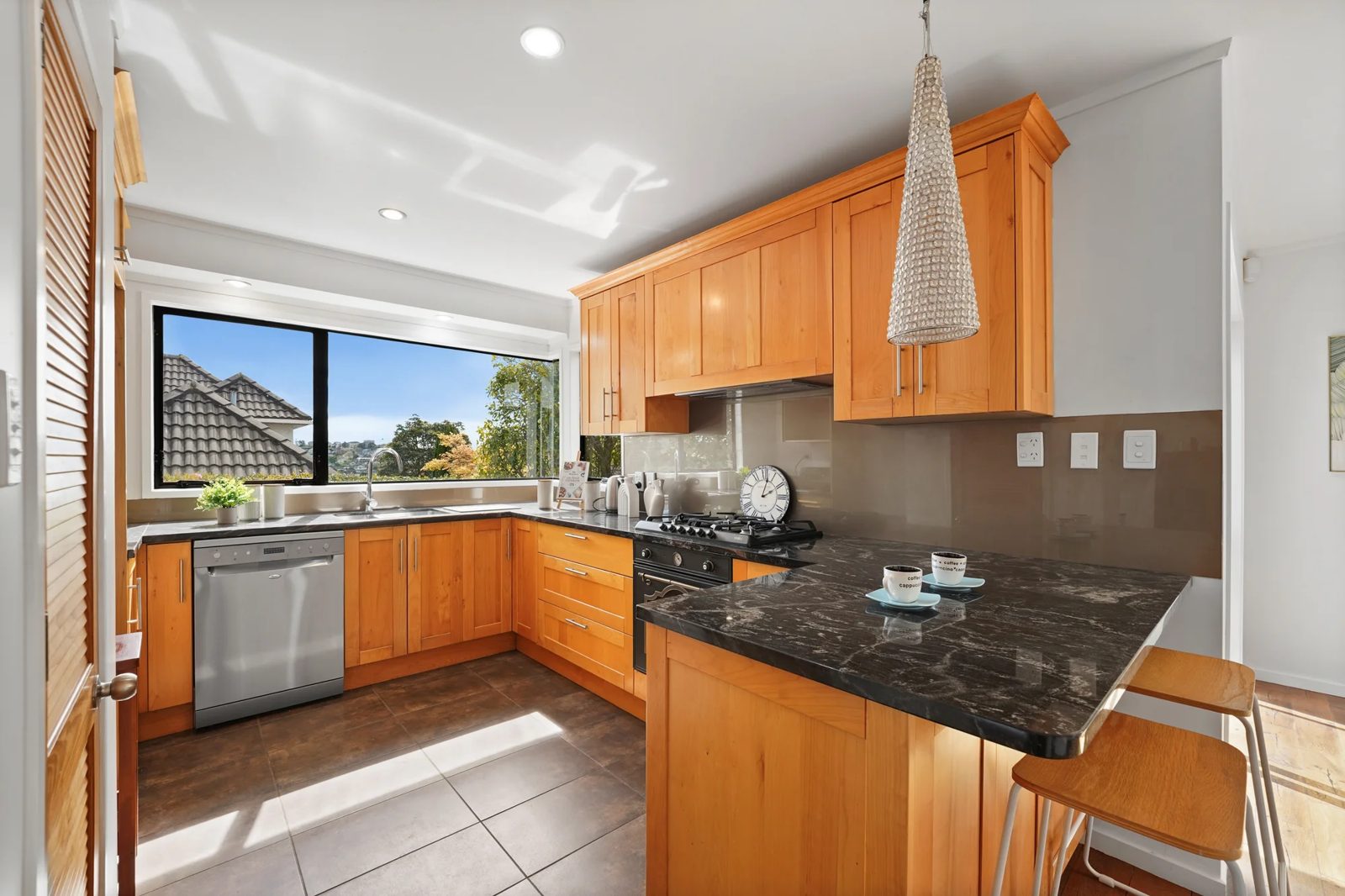 1A Charles Fox Place, Saint Johns, photo 12
