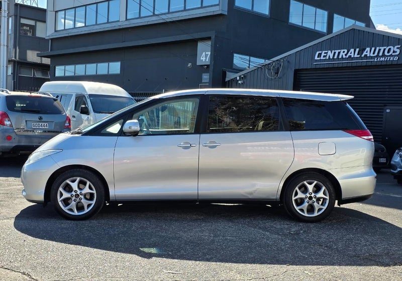 2006 Toyota Estima 7 Seater, photo 2