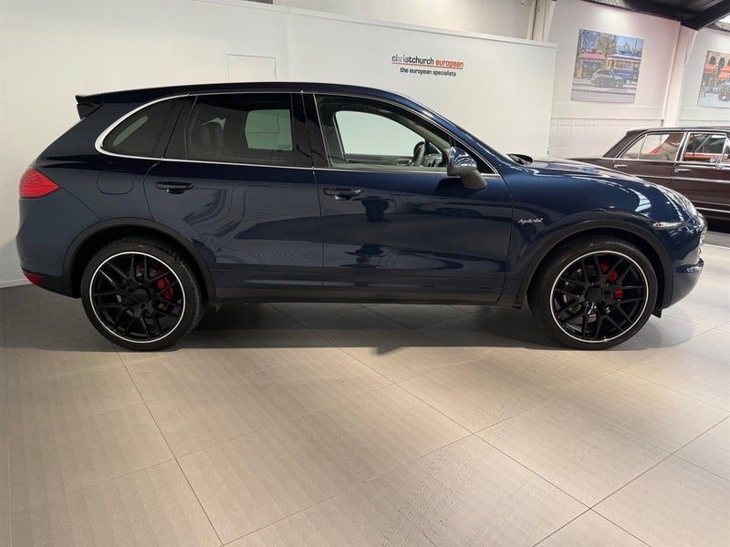 2013 Porsche Cayenne S Hybrid 4WD, photo 3