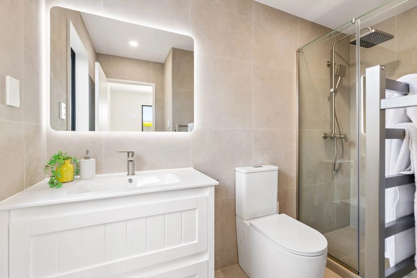 5D La Perouse Street, Botany Downs, photo 15