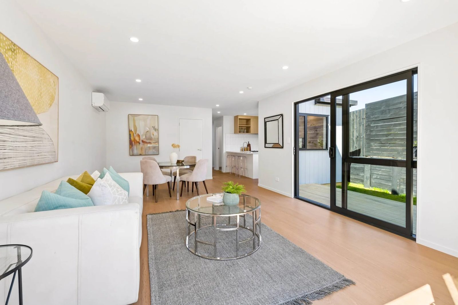 5D La Perouse Street, Botany Downs, photo 3