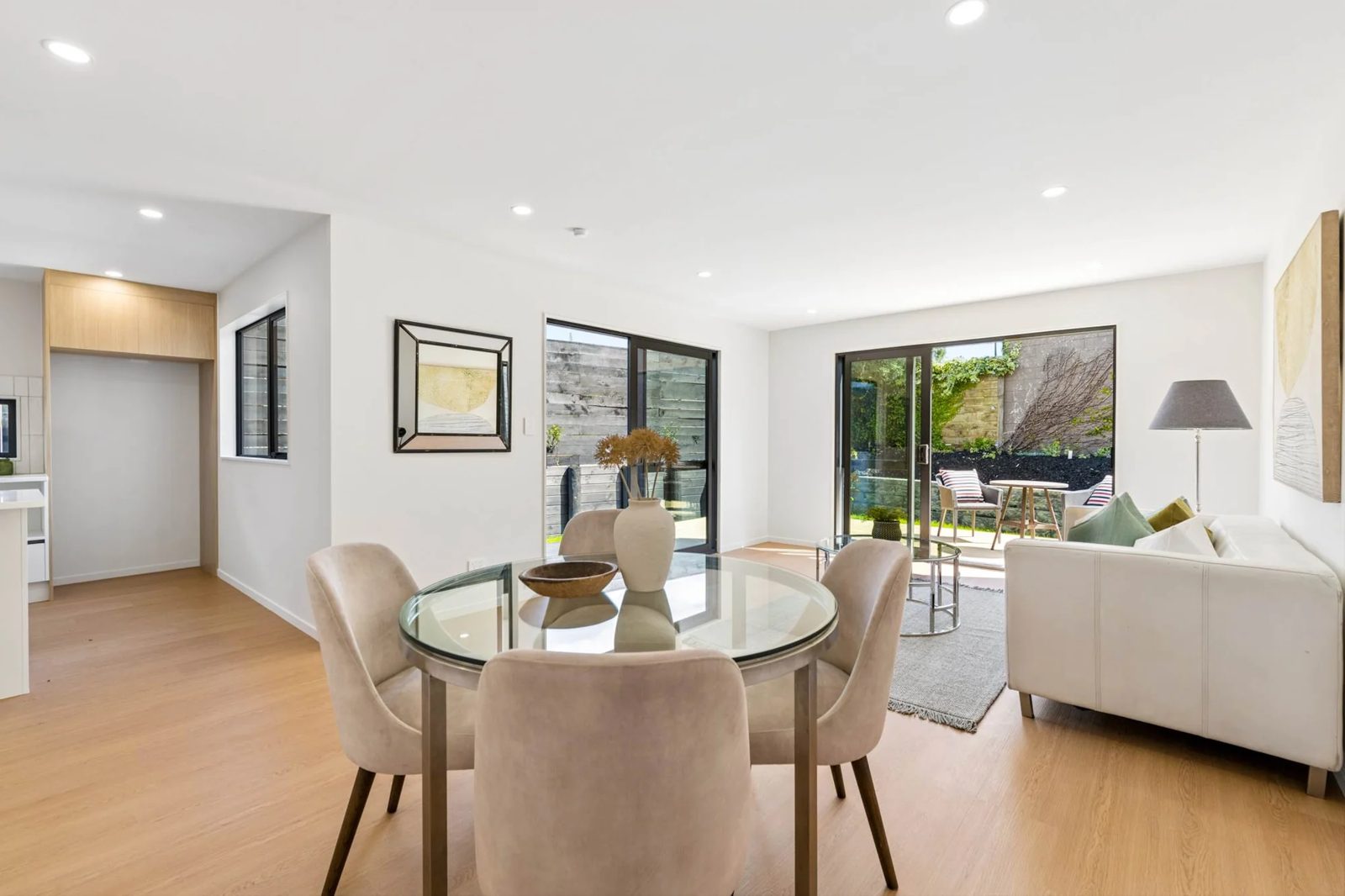 5D La Perouse Street, Botany Downs, photo 4