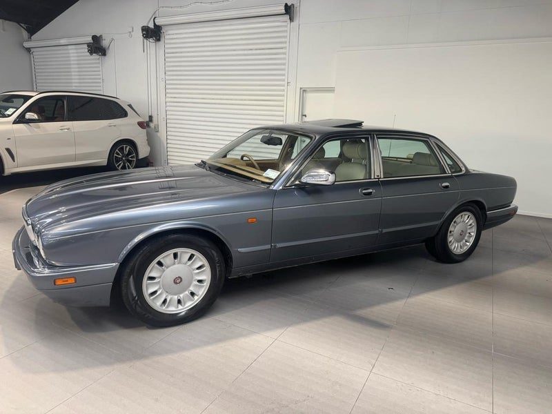 1995 Daimler Double Six V12, photo 3