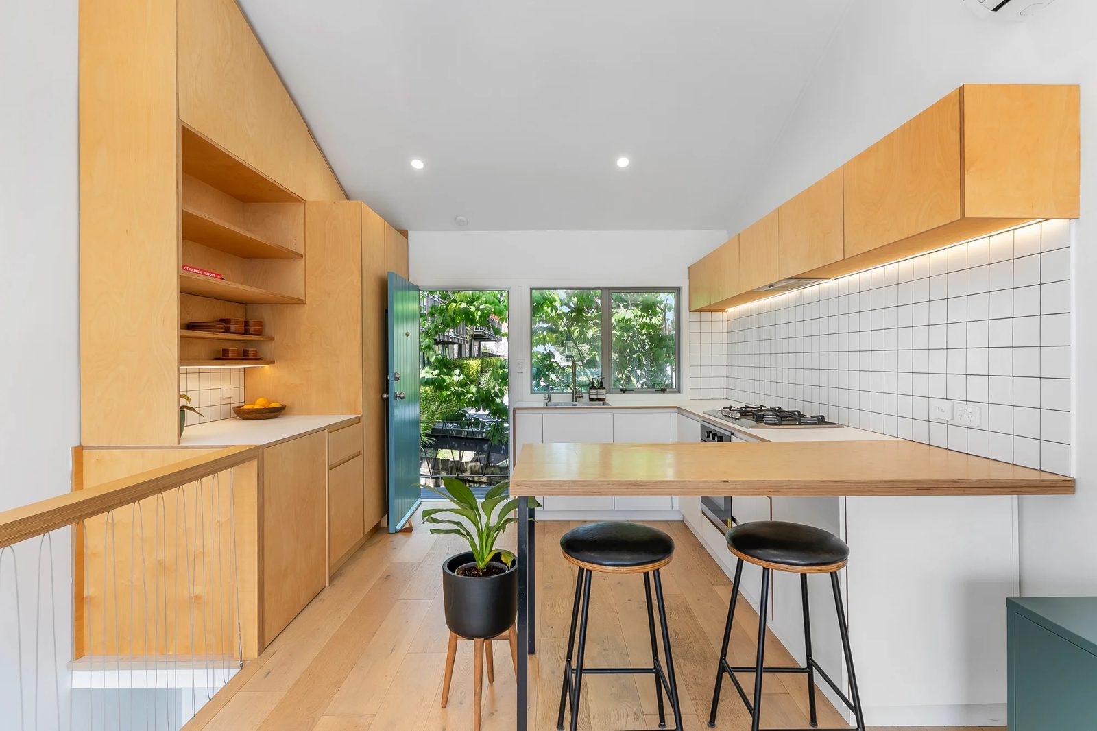 1/27 Don Croot Street, Kingsland, photo 1