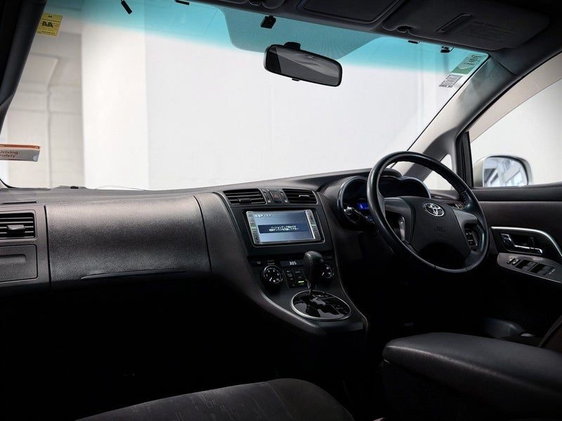 2007 Toyota Mark-X Zio 7 Seater, photo 2
