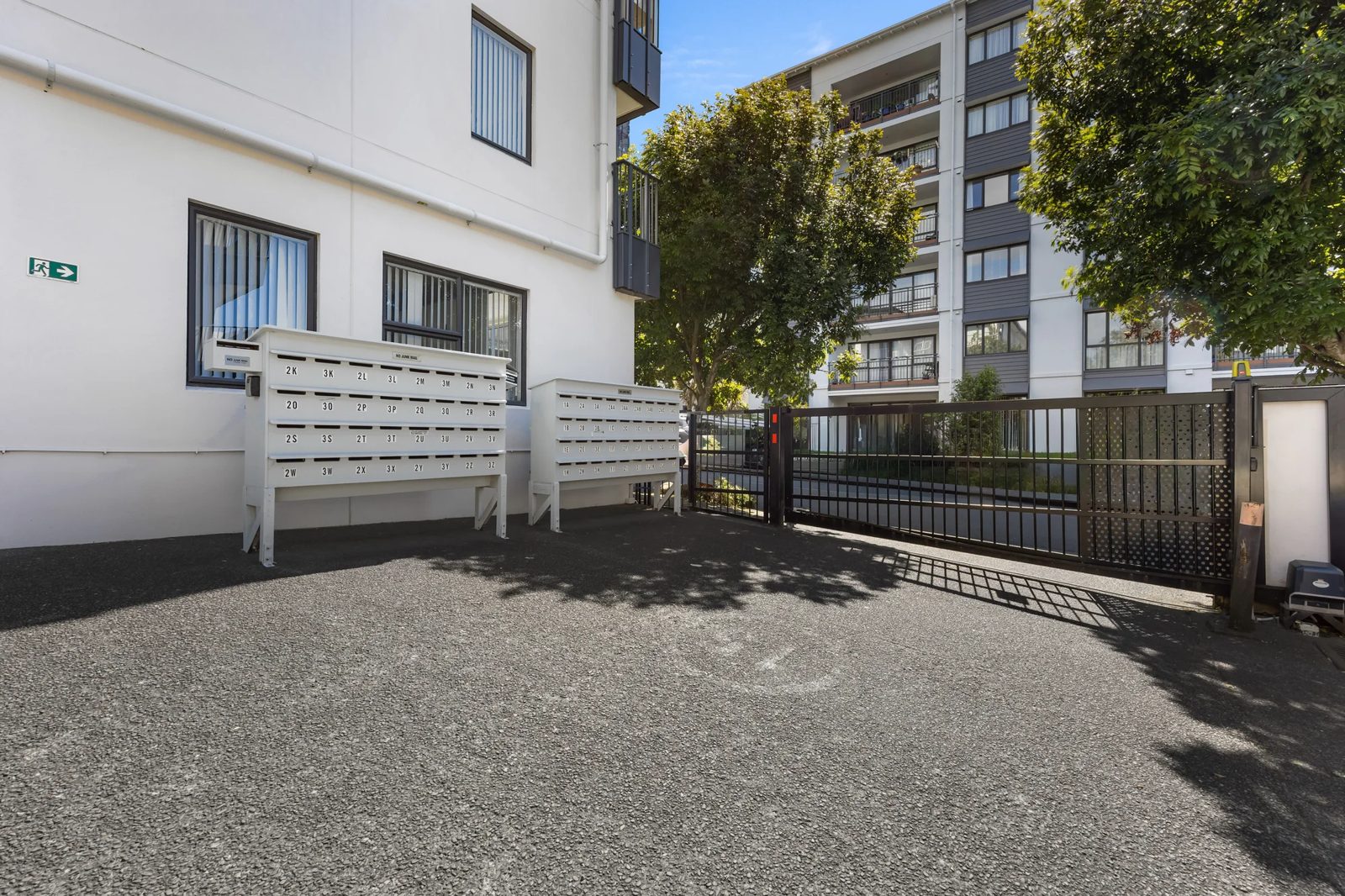 2D/1 Wadier Place, Henderson, photo 13
