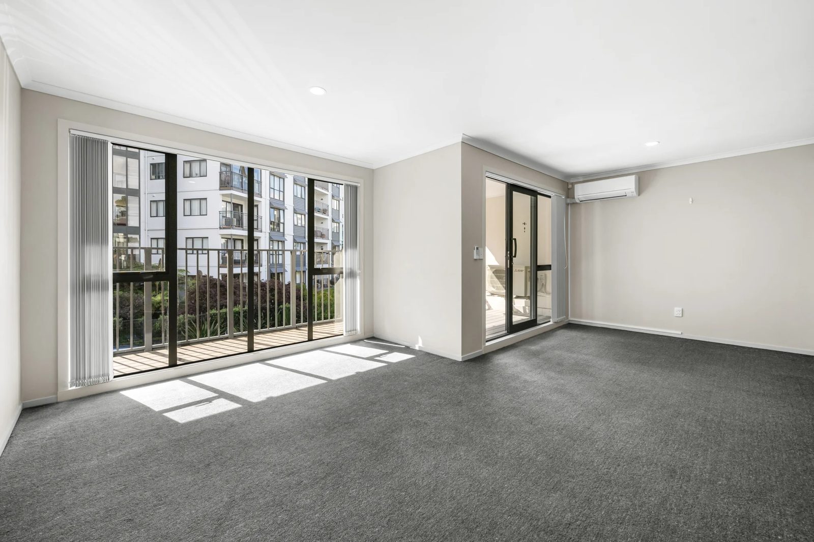 2D/1 Wadier Place, Henderson, photo 18