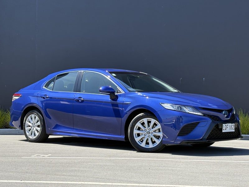 2018 Toyota Camry SX HYBRID NZ NEW