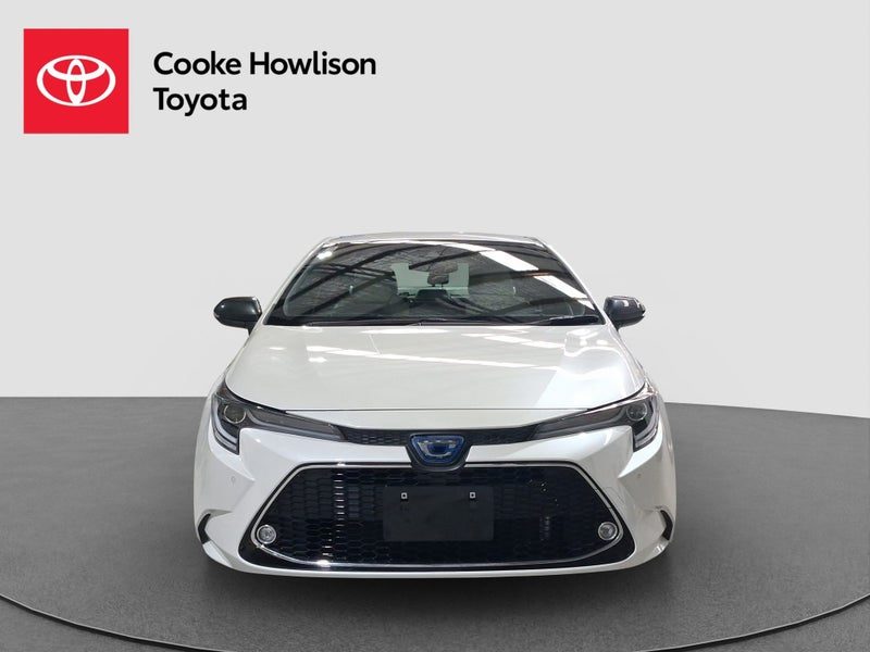 2021 Toyota Corolla Hybrid Sedan, photo 2