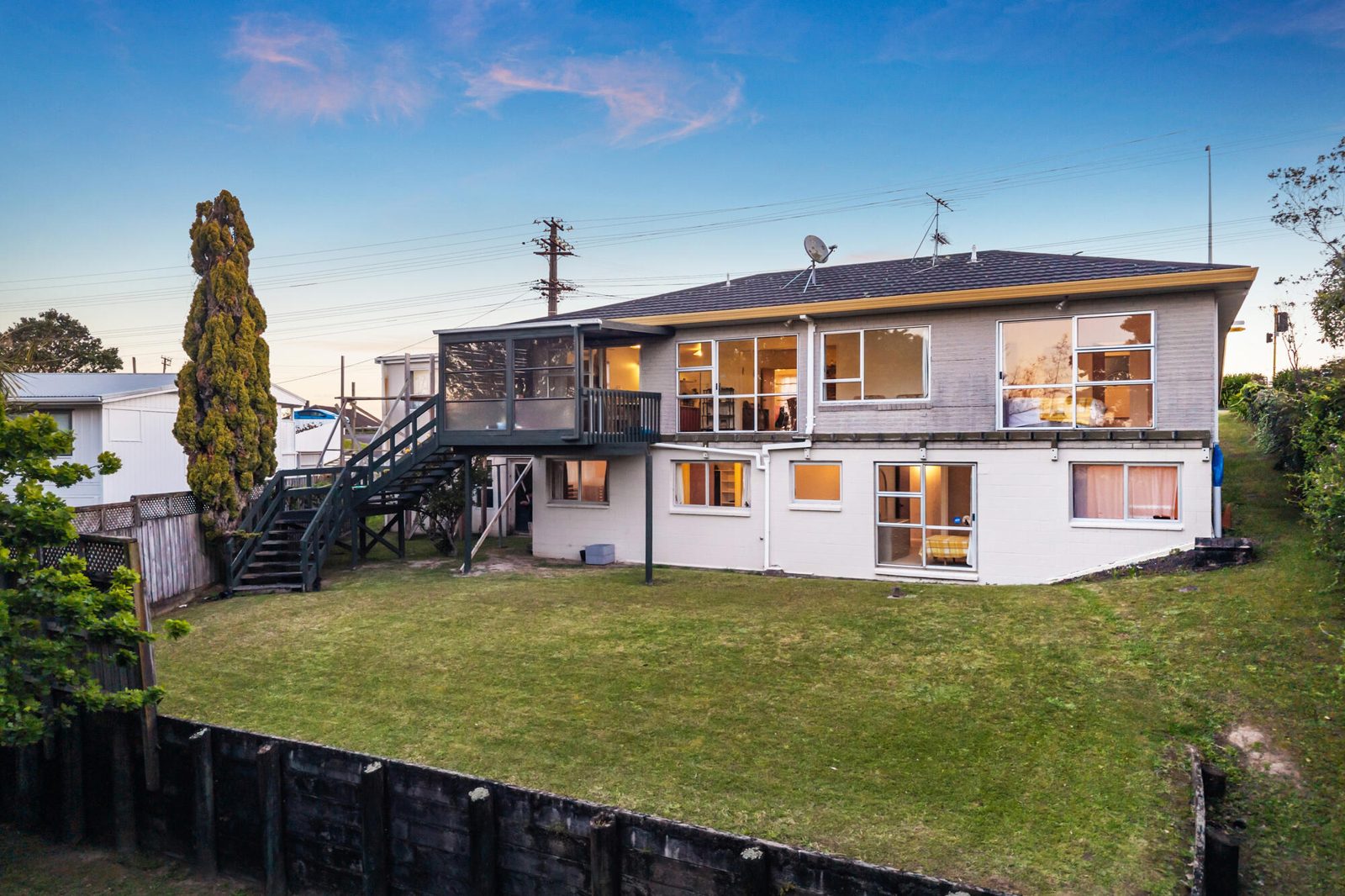 585 East Coast Road, Browns Bay