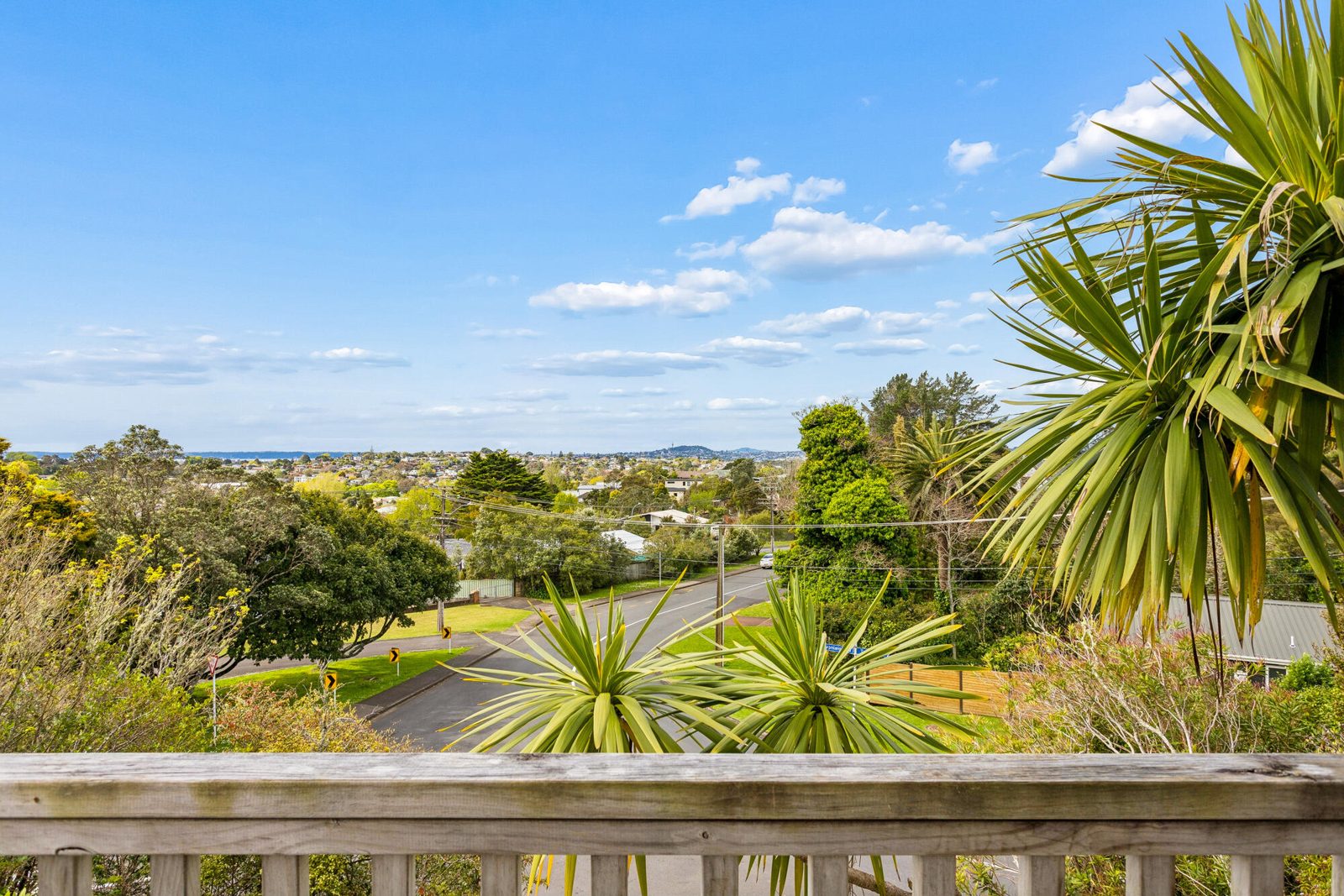 108 Takahe Road, Titirangi, photo 20