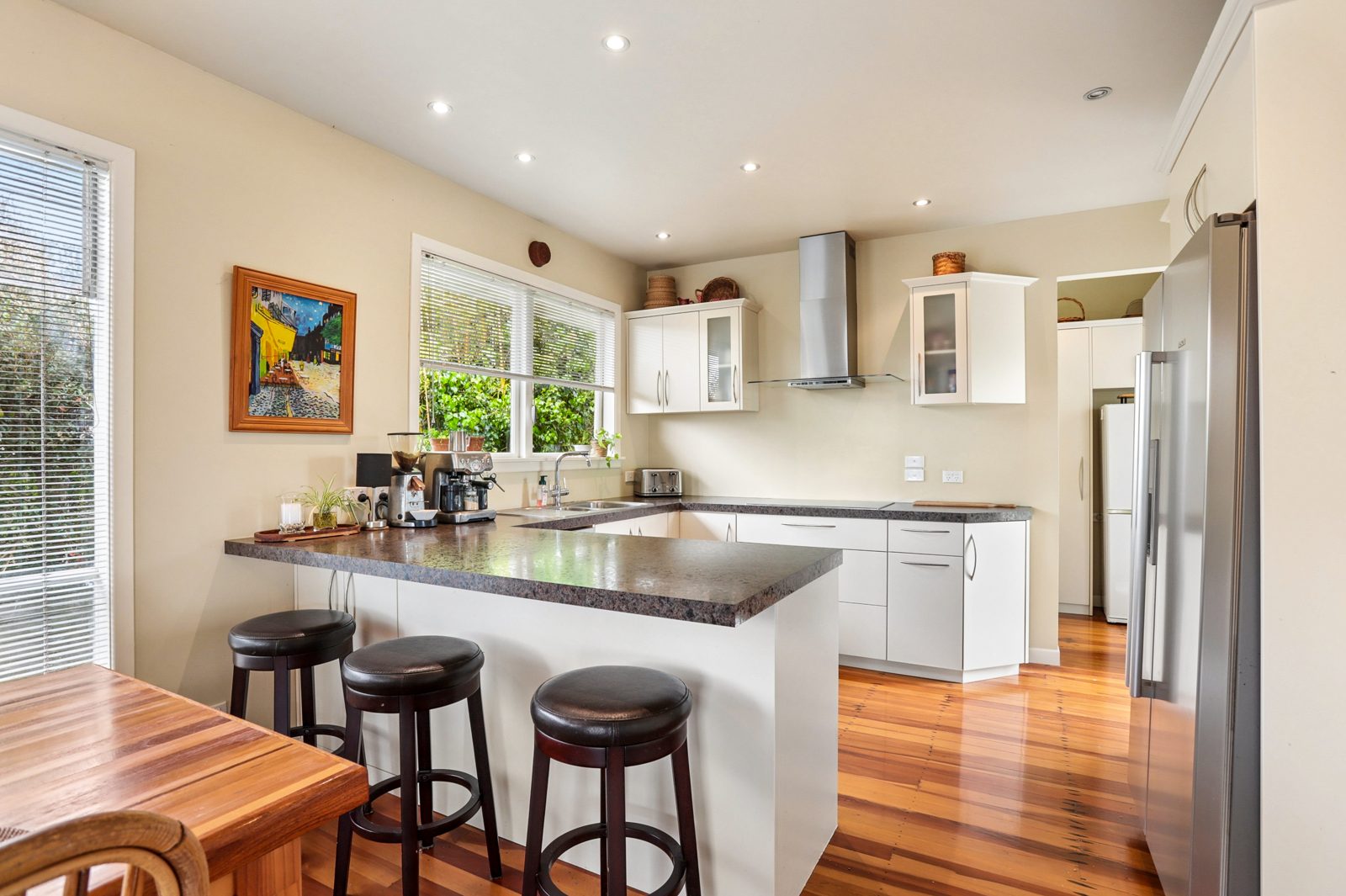 108 Takahe Road, Titirangi, photo 4